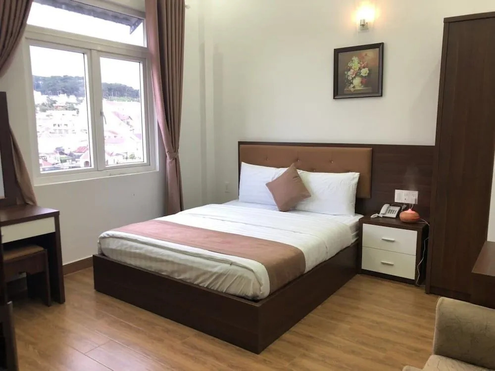 7S Hotel DTCentral near Catheral Dalat