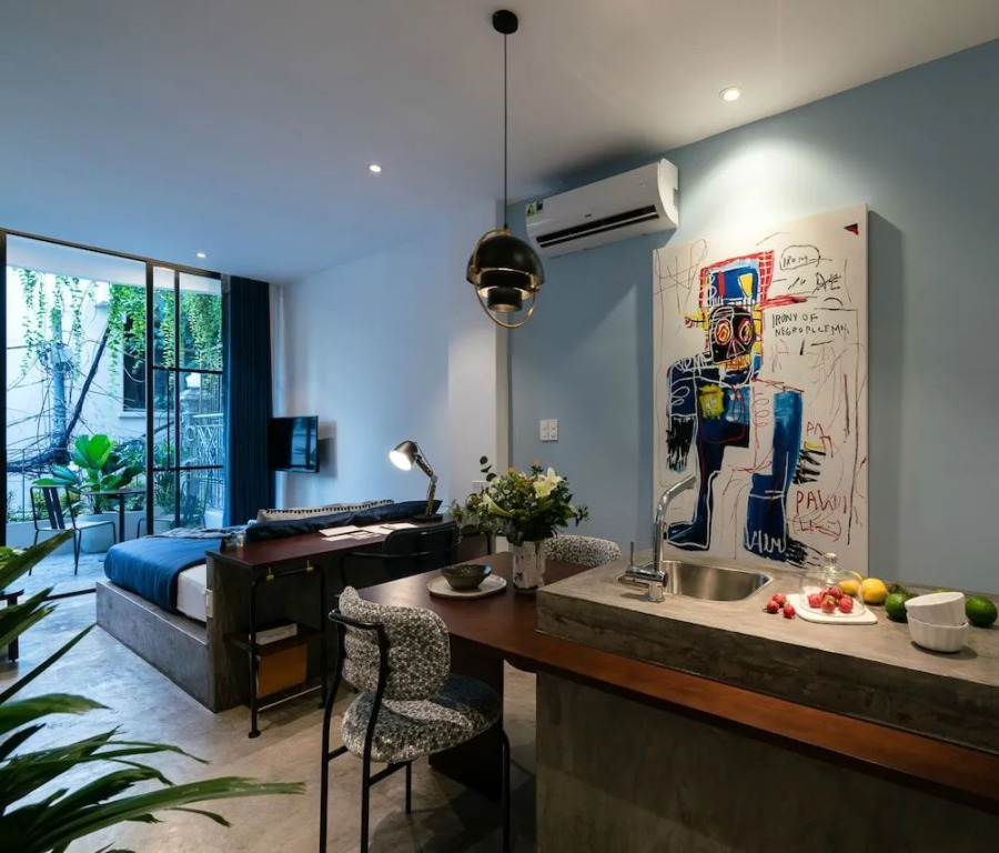 Bare Gallery Boutique Stays