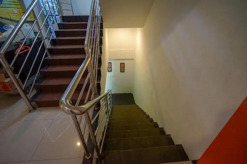 OYO 575 Blessing Hotel