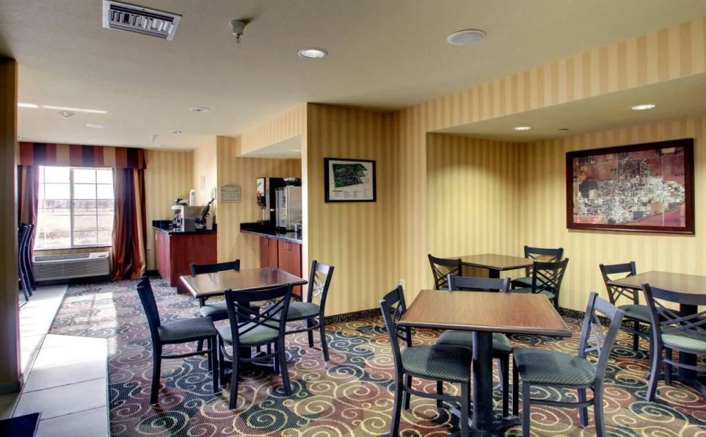 Cobblestone Hotel - Wayne