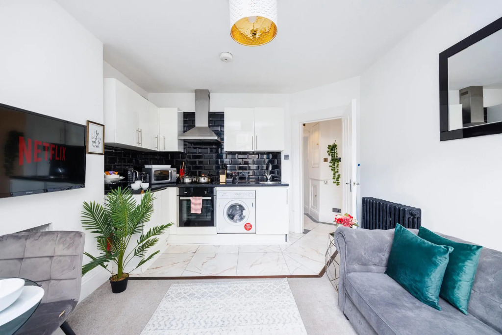 London Bridge 2 bed Apartment Borough Market