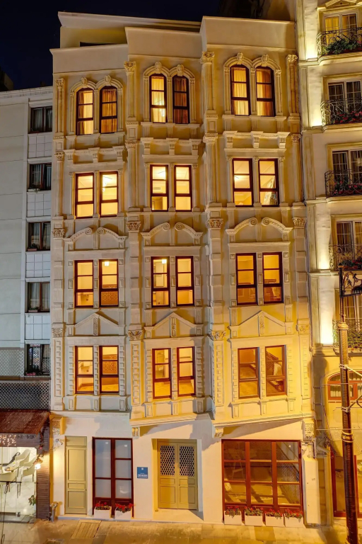 Lalahan Hotel