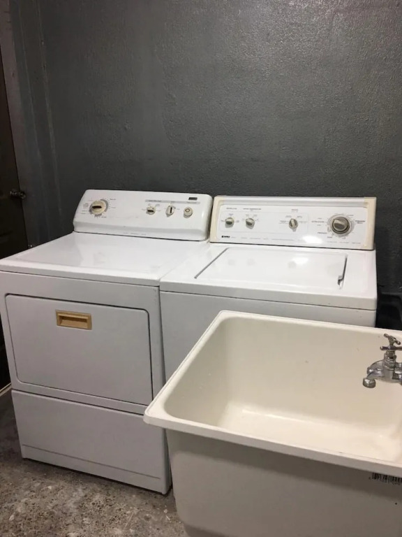 Island Vibes Suites