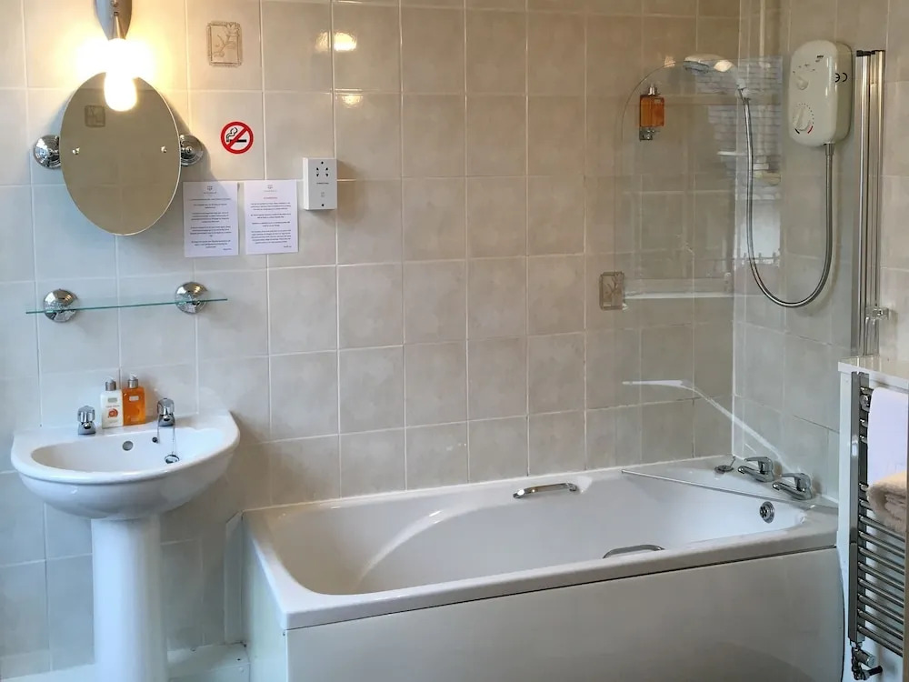 The Inverkip Restaurant, Bar & Hotel