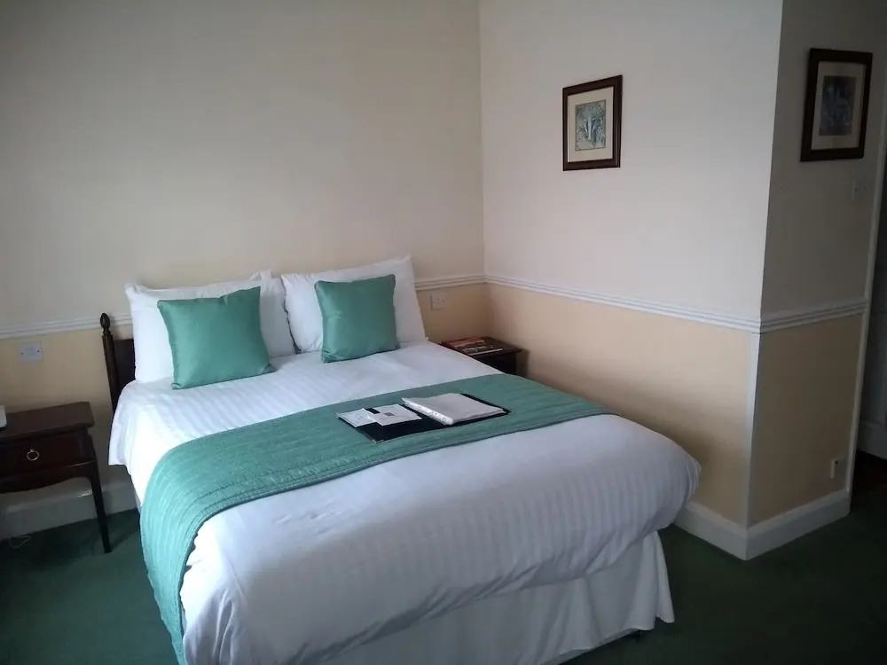 Lord Hill Hotel