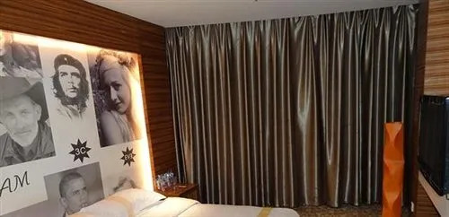 Jiujiang 168 Inn
