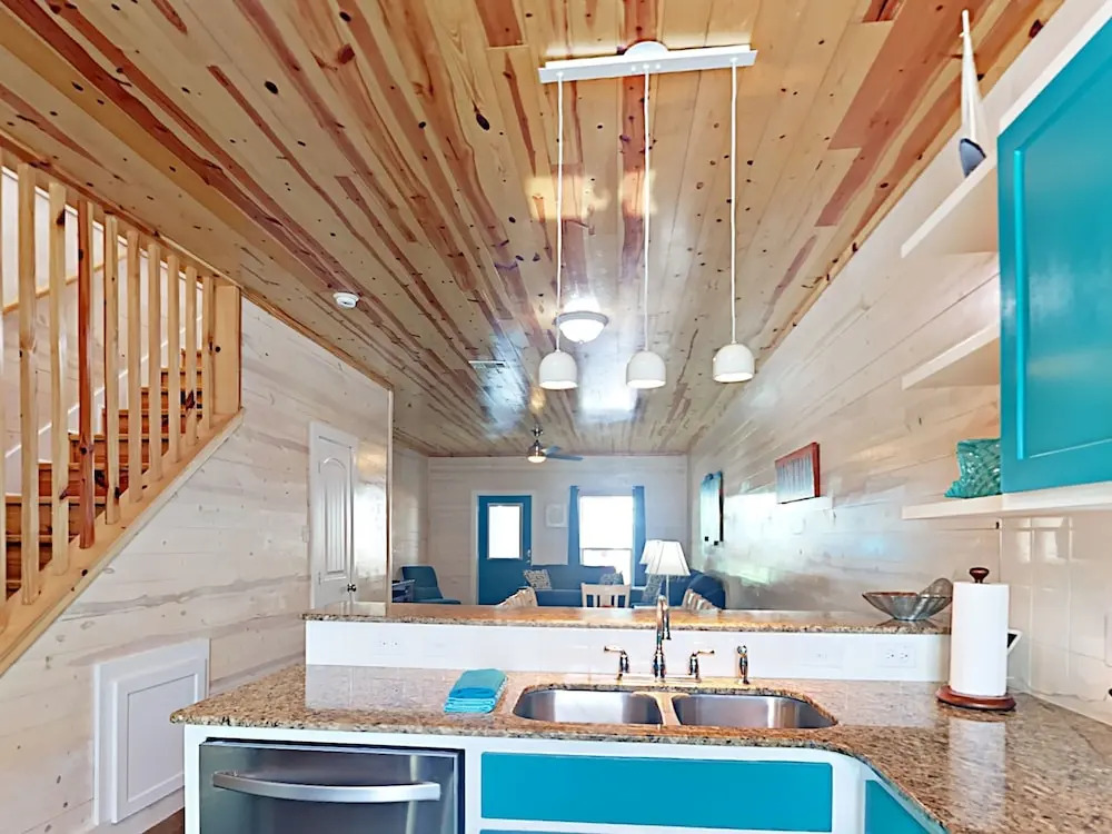 802 The Commons
