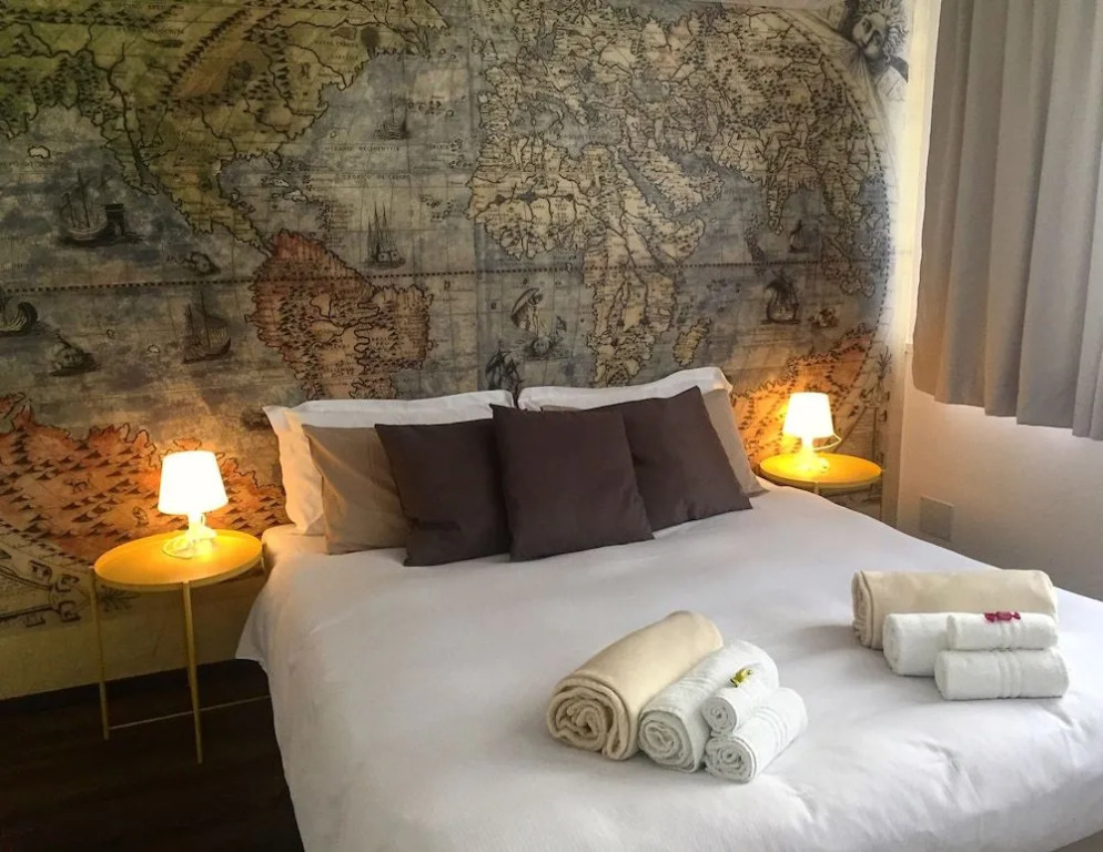 Francis Superior Rooms