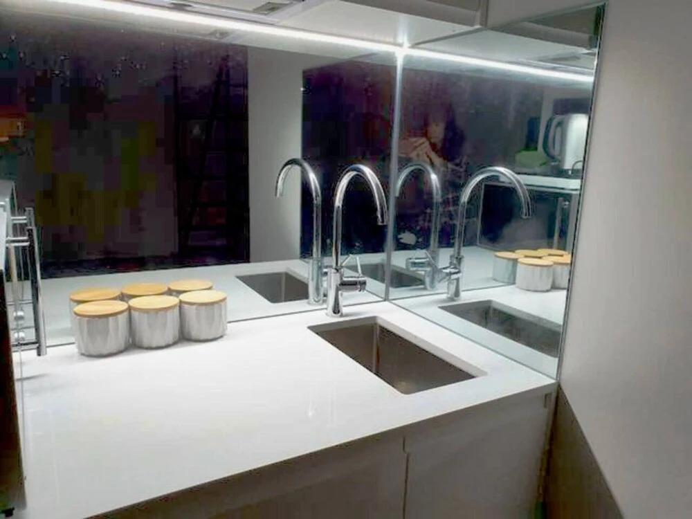 THE Roezetta1 Luxury Stylish Unit, Walk TO City