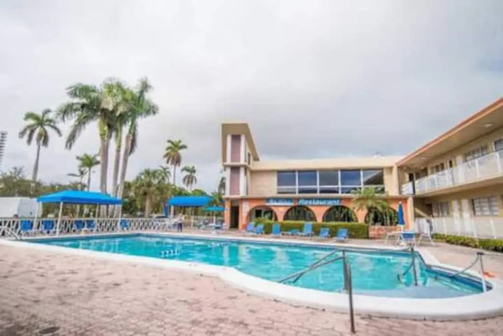 Hallandale Studio in Hallandale Beach