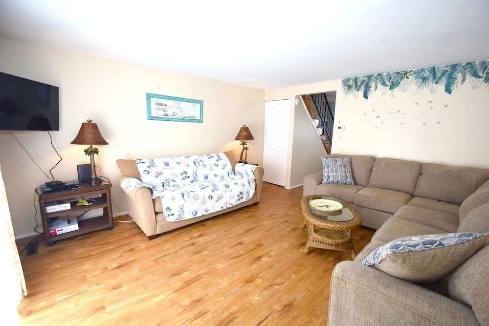 Royal Palm Court 1208-10 - 2 Br Townhouse