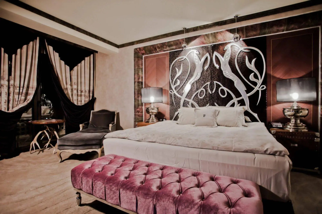 Royal Castle Design & SPA