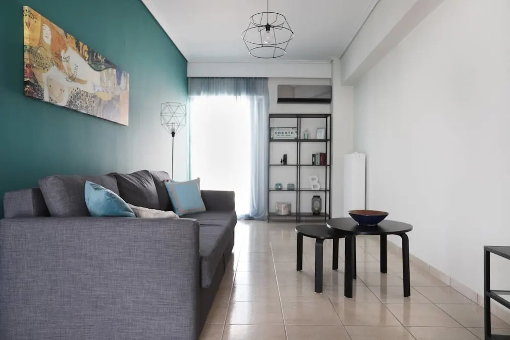Joyful Turquoise Apt in Athens Historic Centre