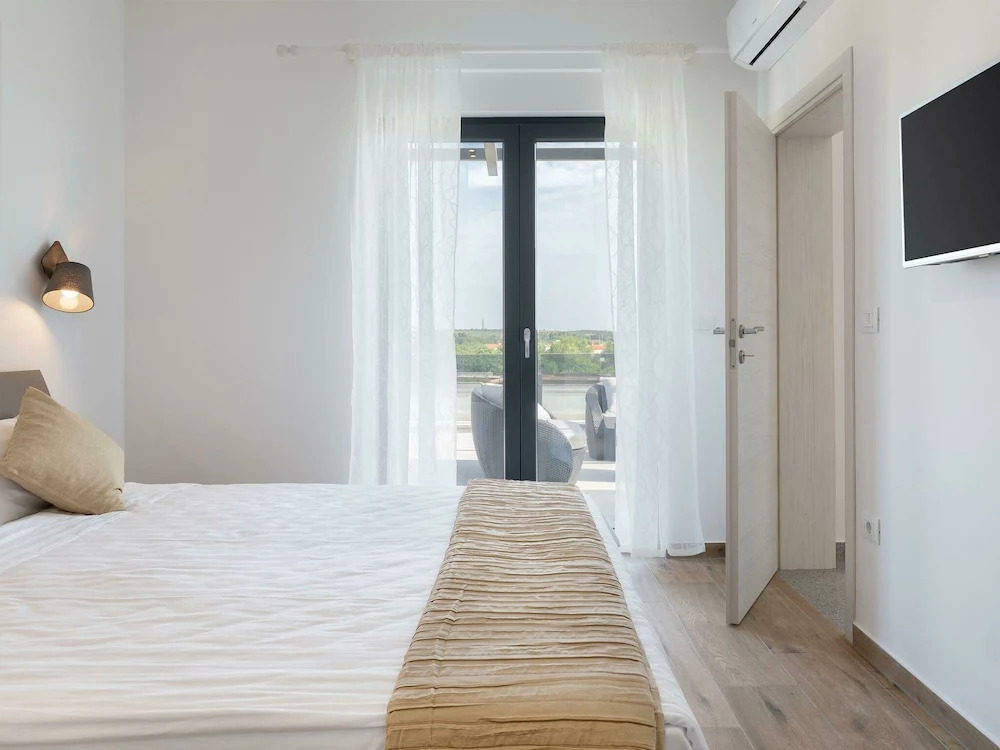 Spacious Villa in Pula Istria With Swimming Pool