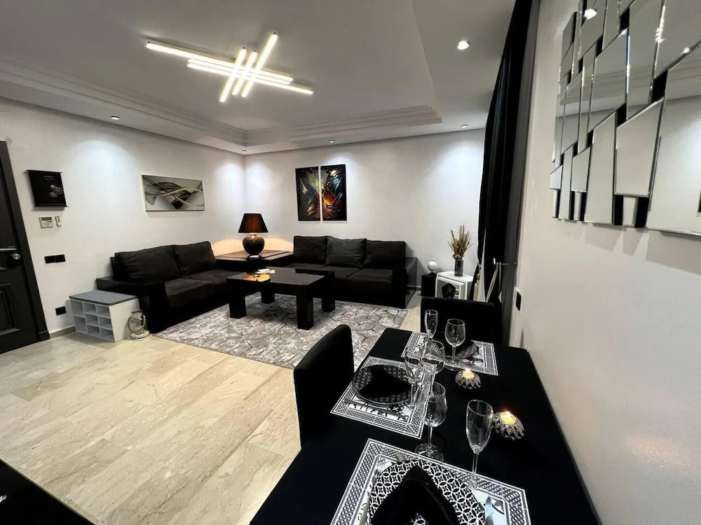 Gueliz Center Home