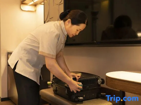 Yitel Zhishang Hotel (Suzhou Jinji Lake Dongzhen Road Metro Station Store)