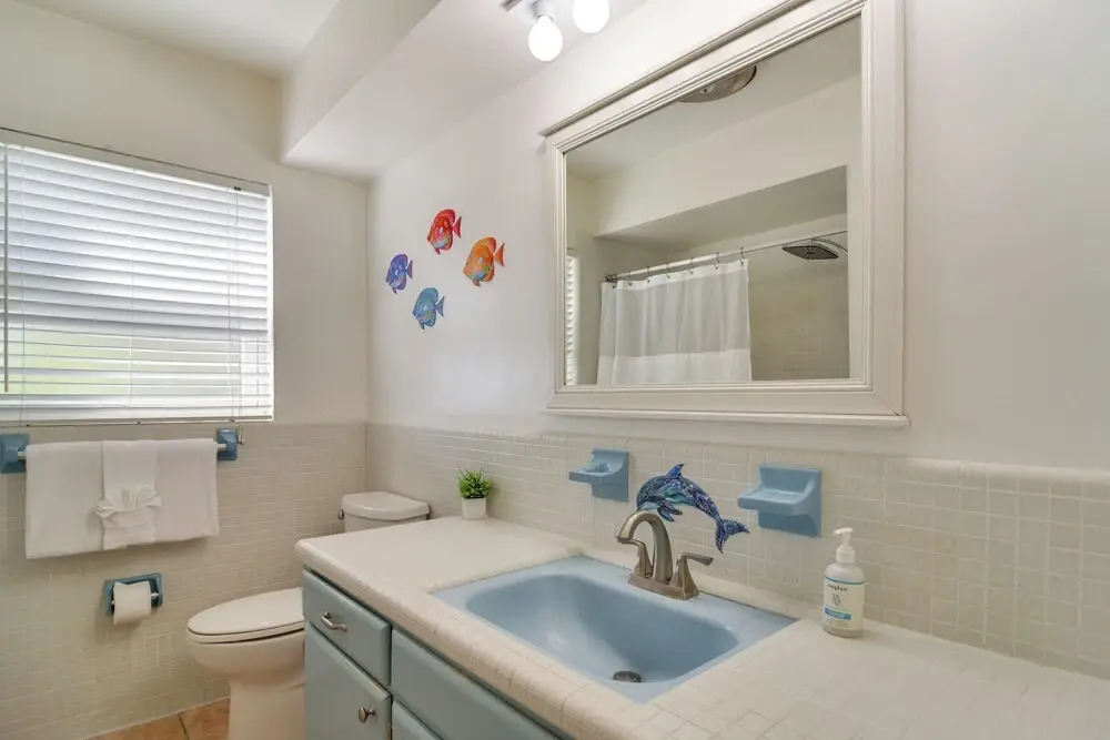4 Mi to Indian Rocks Beach: Quiet Family Escape!