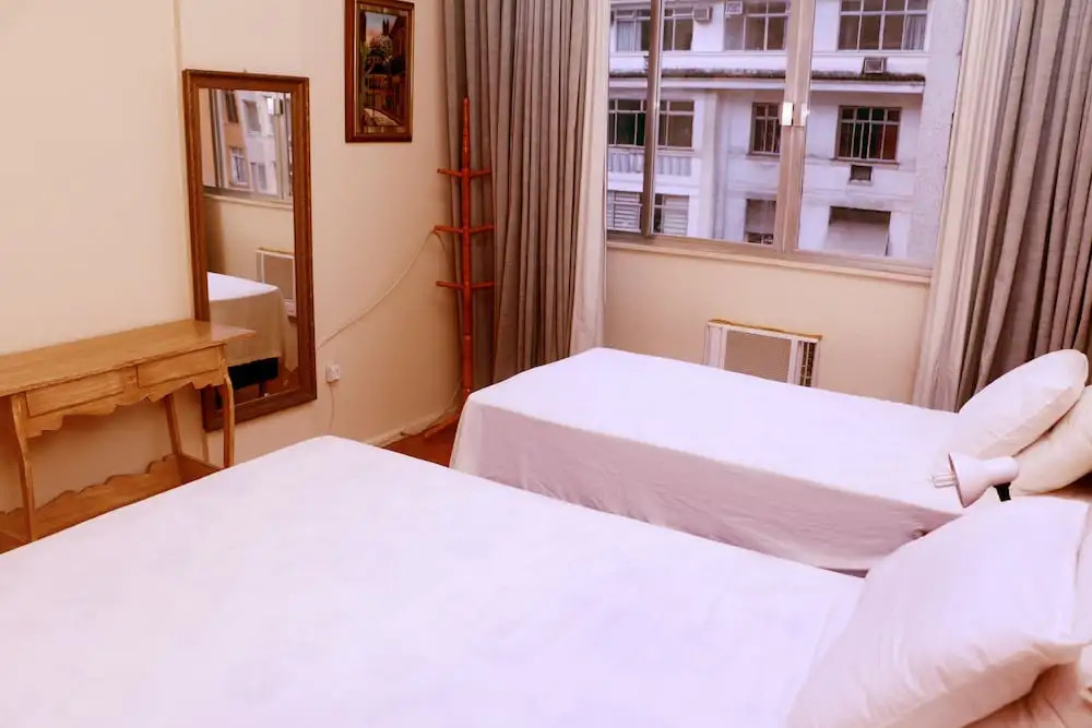 Bull House - Copacabana 4 pessoas Pertinho da Praia – 161014