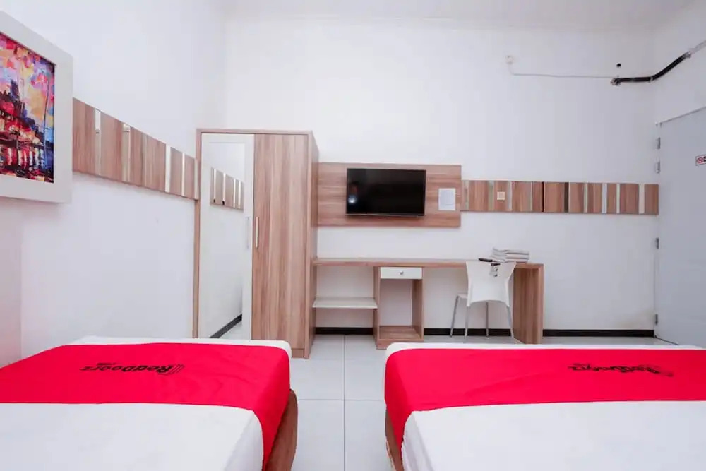 Omah Seroja Guesthouse