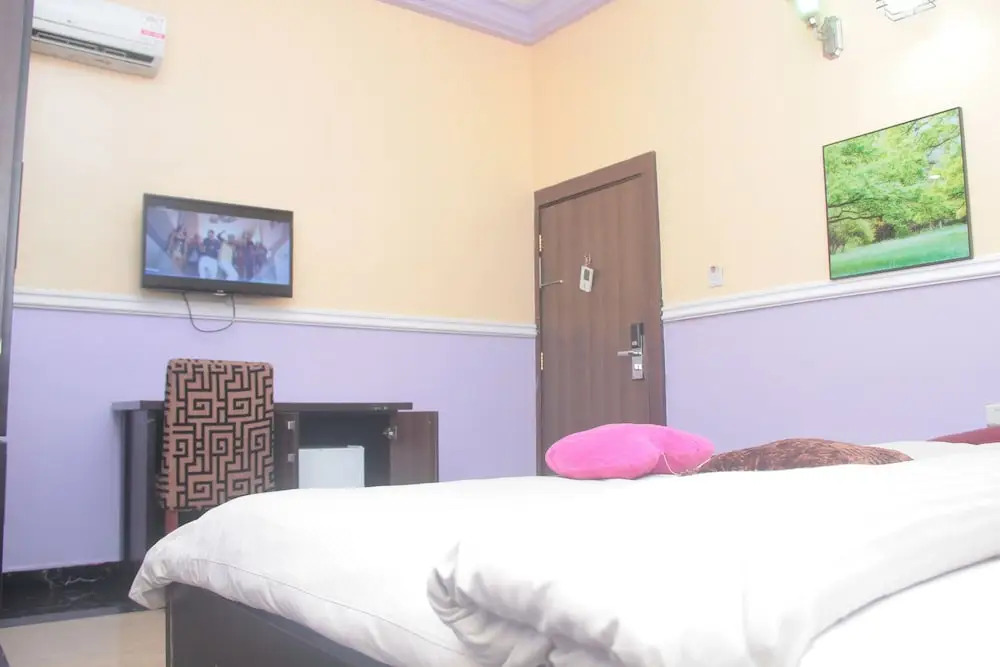 Titanic View Hotel & Suites Ltd