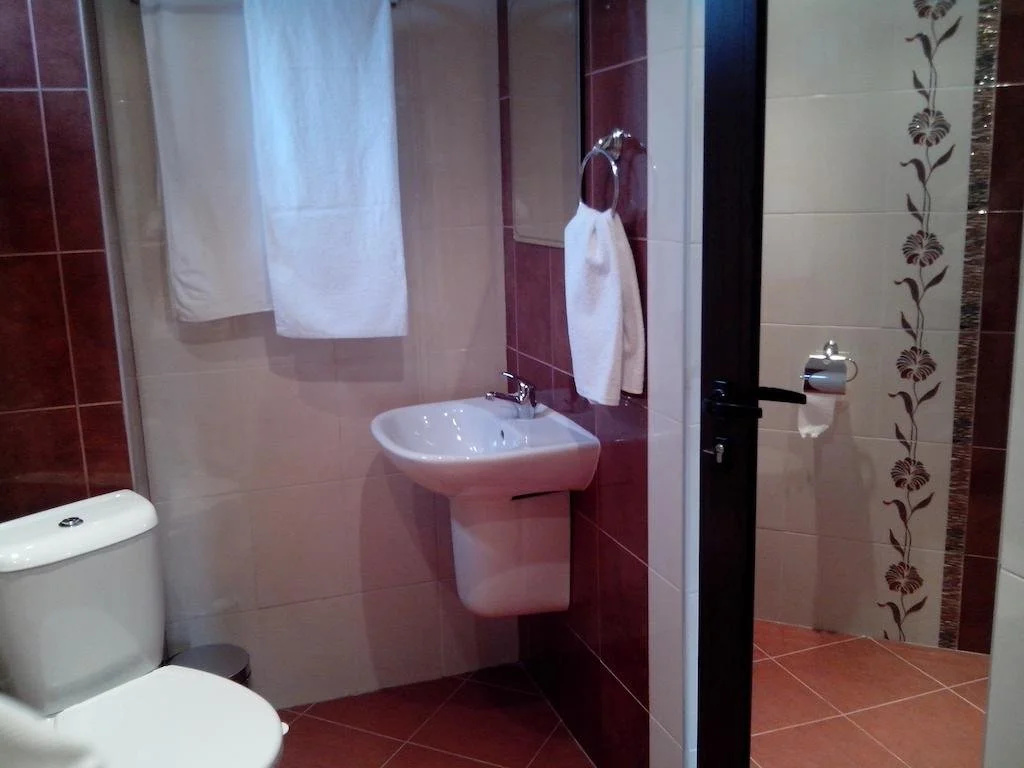 Advel Guest House