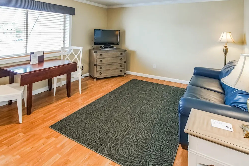 InnSeason Resorts Captains Quarters