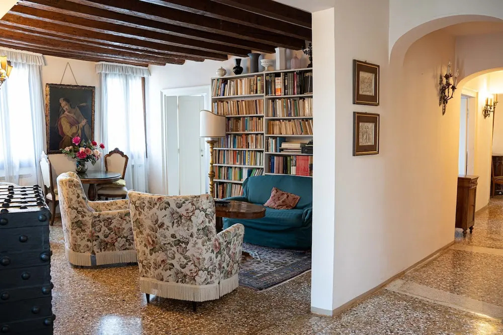 Casa Allegra by Ca-sa Check