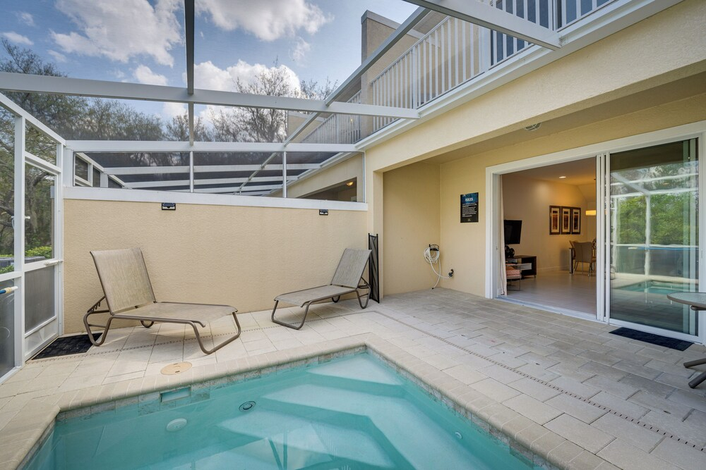 Townhome with Lanai about 9 Mi to Disney!