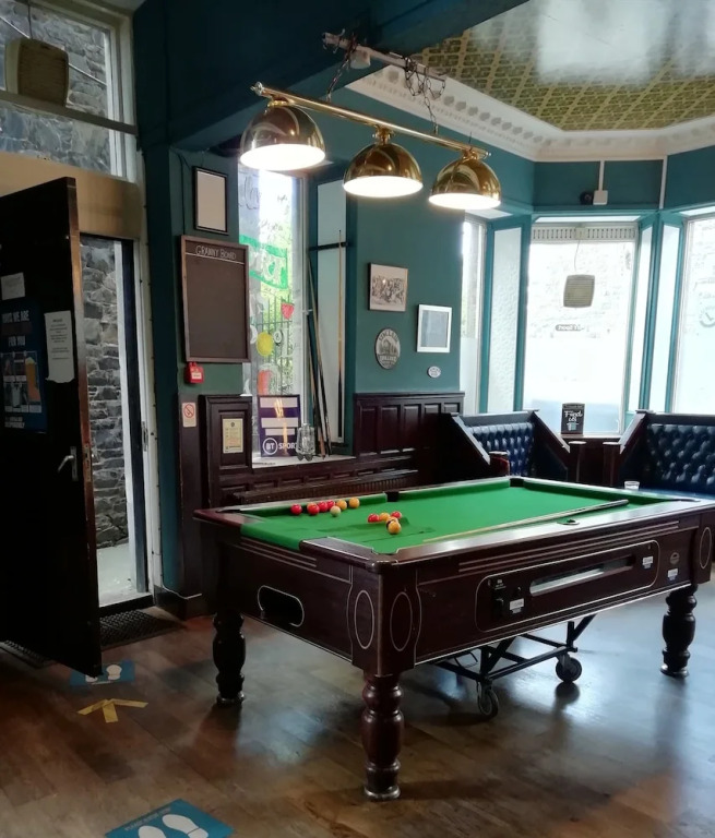 Neidpath Inn