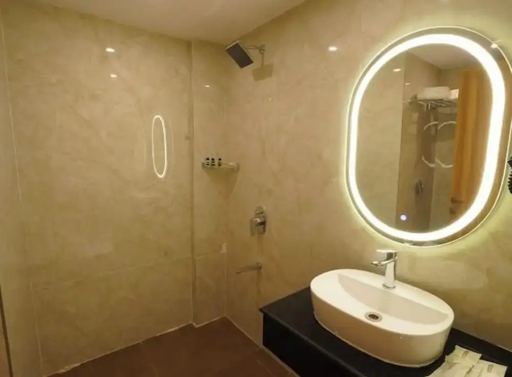 Hotel Naveena Grand