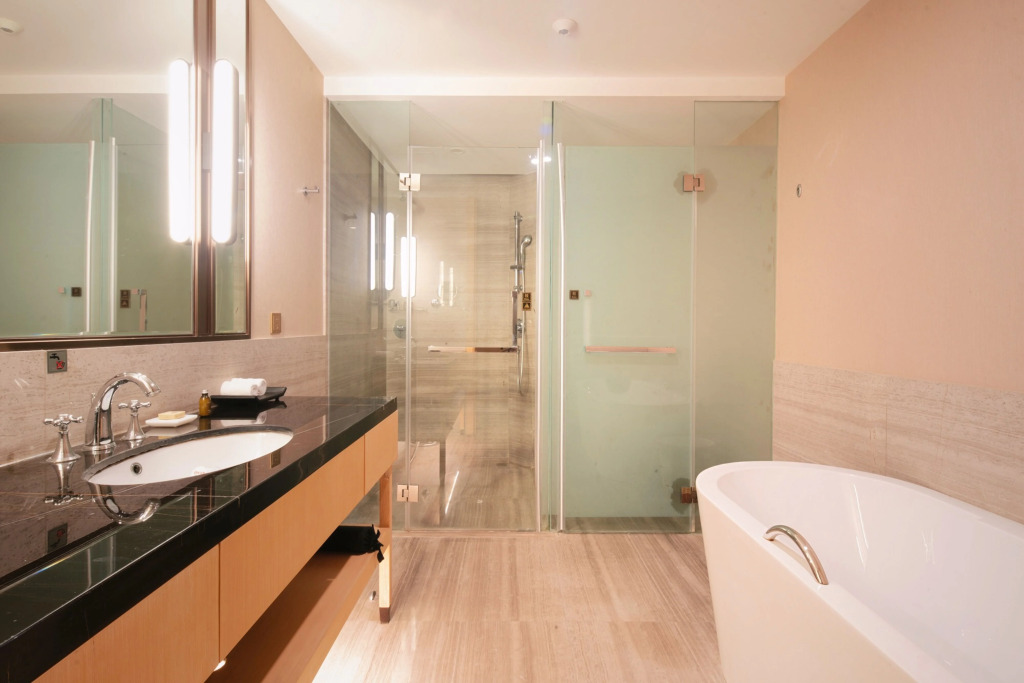 InterContinental Heilong Lake by IHG