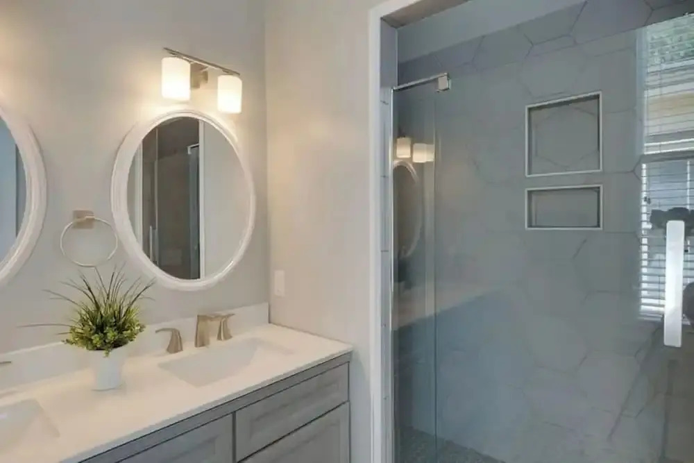 Beautifully Renovated 5 bedroom 5 bath
