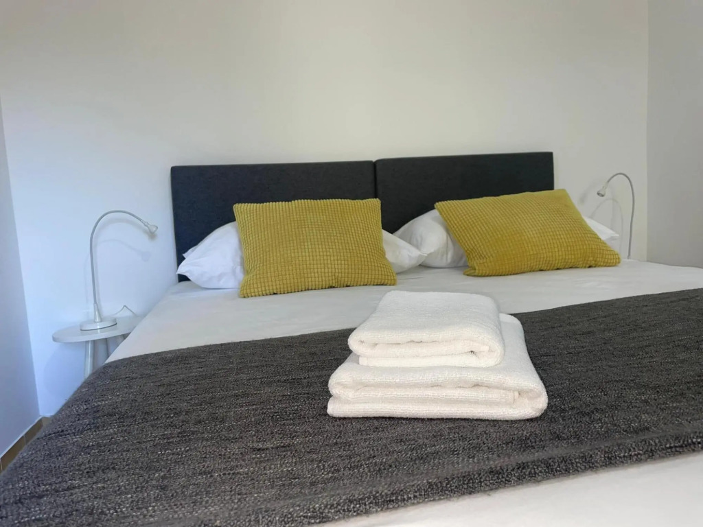 Apartment on Murter near Crystal Clear Bay