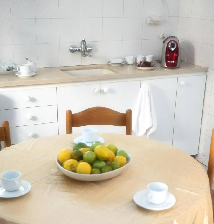 Allenby 2 Bed and Breakfast