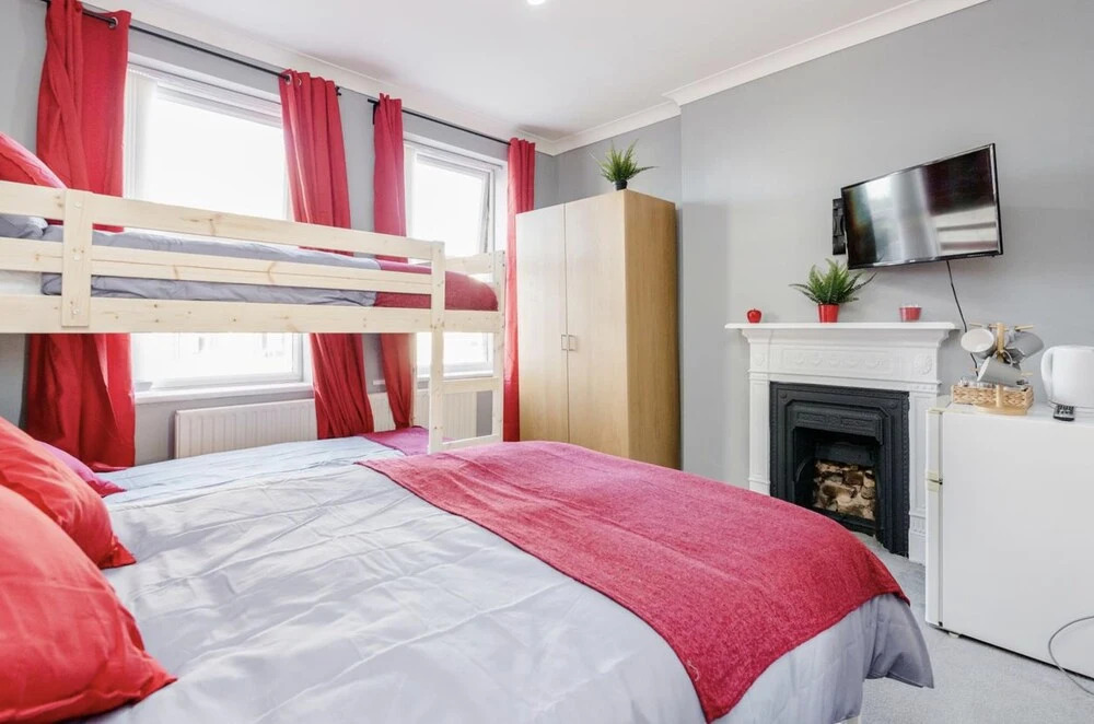 Ryam Suites
