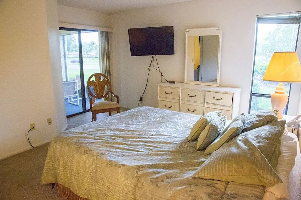 Clubview Country Club Condo