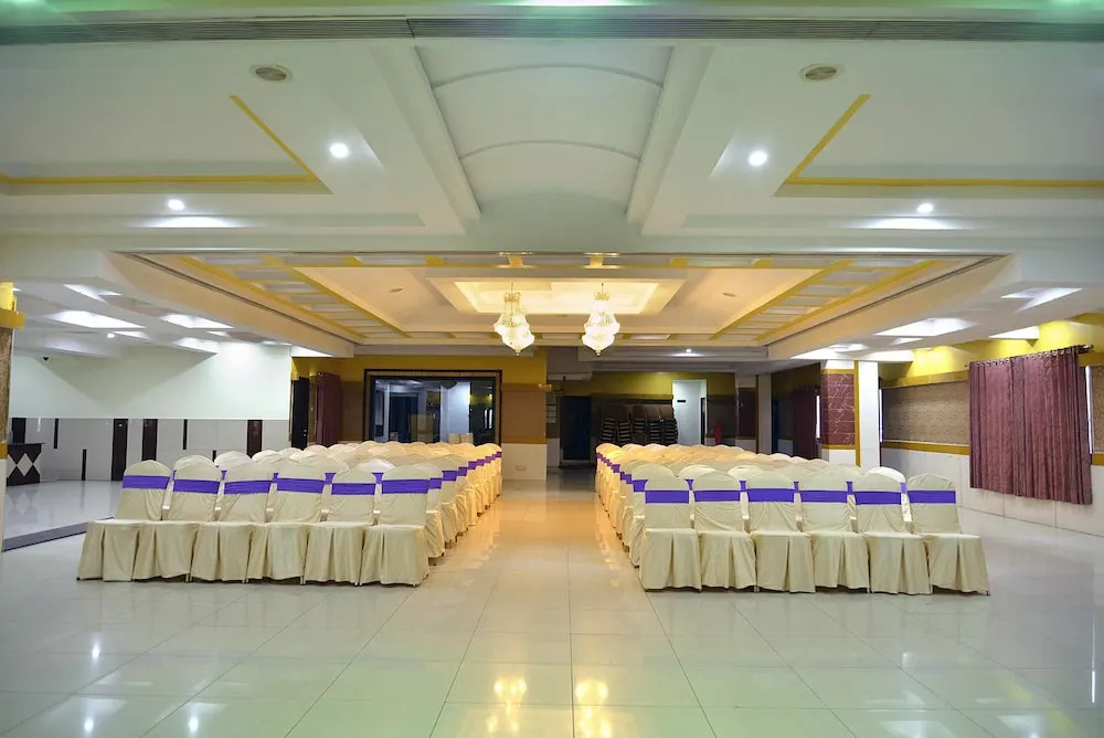 OYO Premium Habsiguda