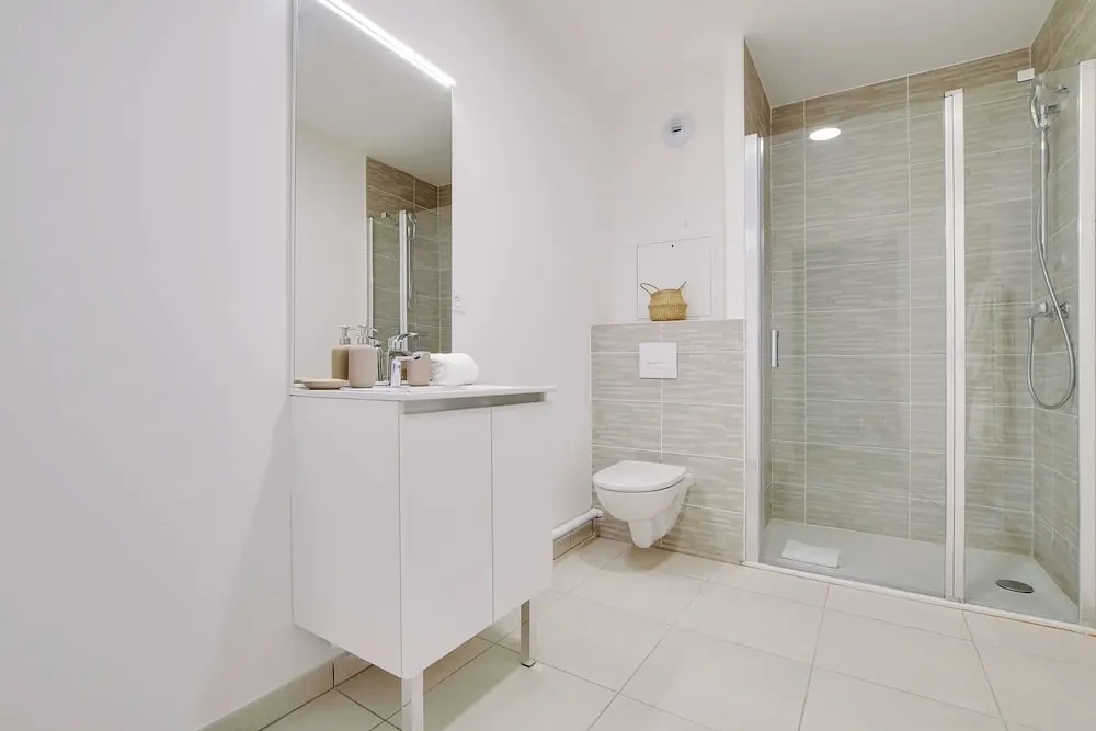 Elegant Apartment - 1 Bedroom/2 Bedrooms - Close to Paris & La Defense