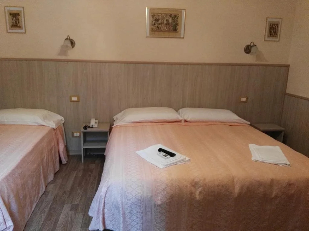 Hotel Megan