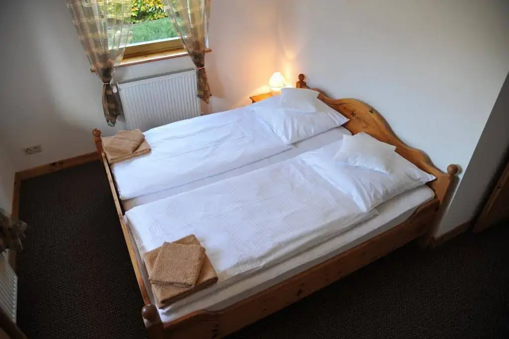 Duży apartament w Karpaczu, cisza, parking, balkon lub taras, zieleń, plac zabaw, sklep 5min