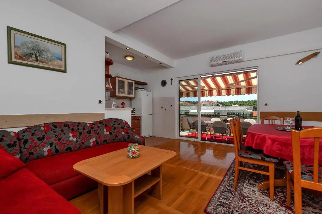Apartments Roza