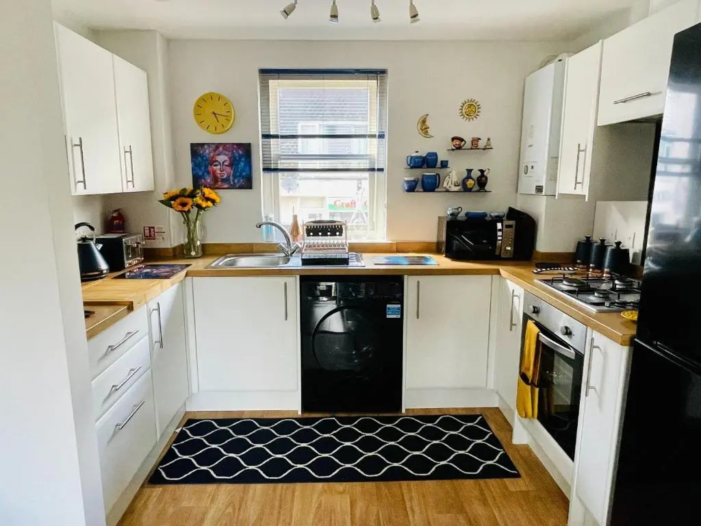 Captains Rest - 2 bedroom apartment in the heart of Brixham