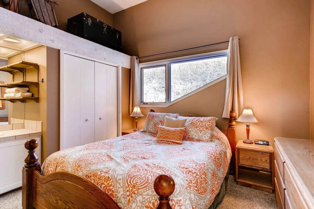 Amazing 2 Br With Balcony And Views 2 Bedroom Condo - No Cleaning Fee! by RedAwning