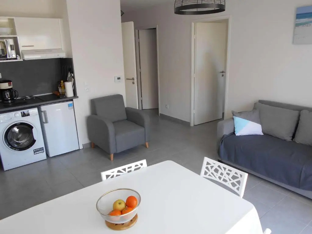 Appartement Le Grau-du-Roi, 2 pièces, 4 personnes - FR-1-250-175