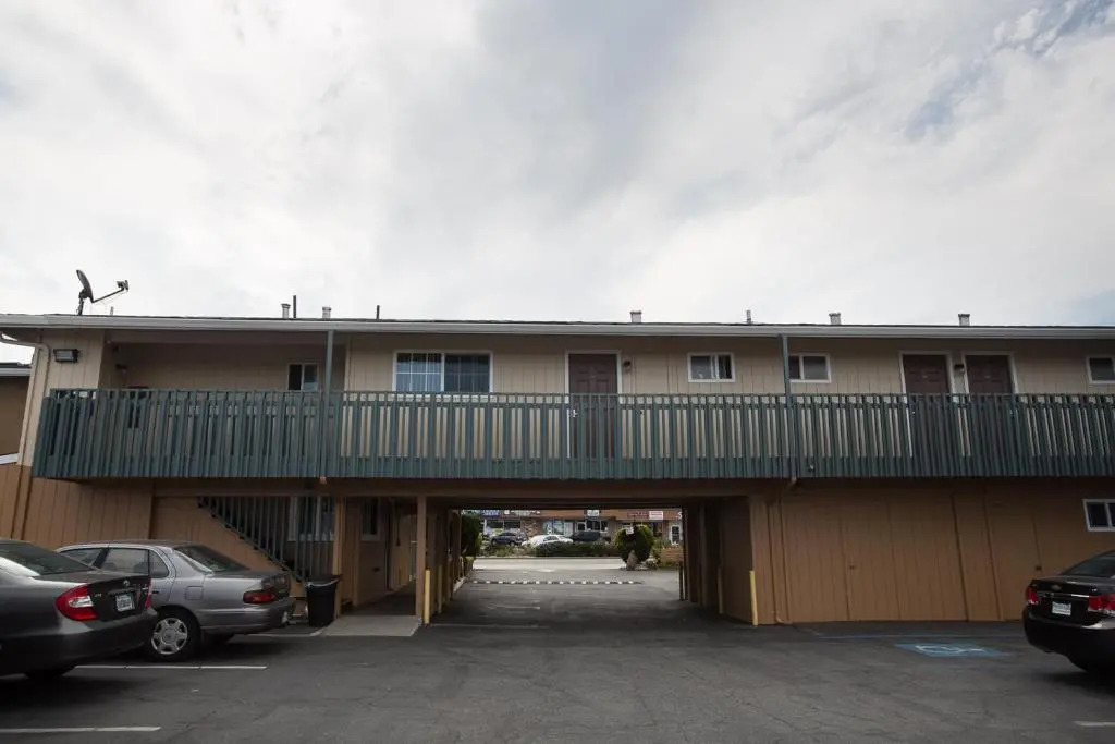 Gateway Lodge