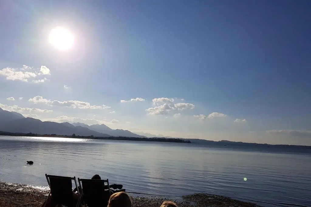 Bergblick und See