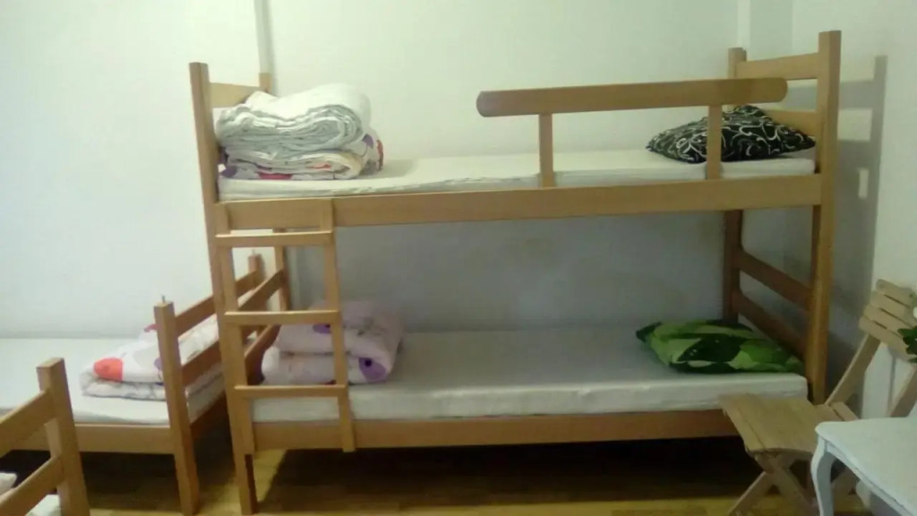 Hostel Jellostone