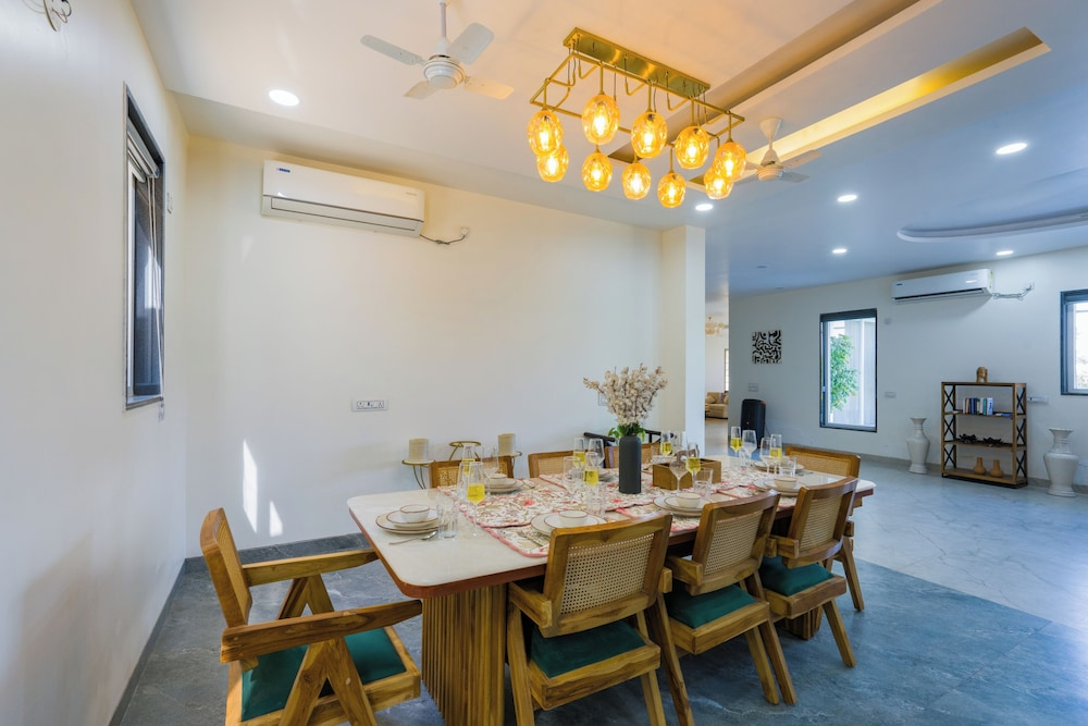 ELIVAAS Adhiva Retreat 5 BHK Farmhouse
