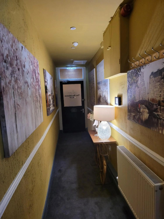 The Residence - NO 8