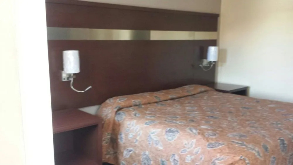 Taylor village inn and suites